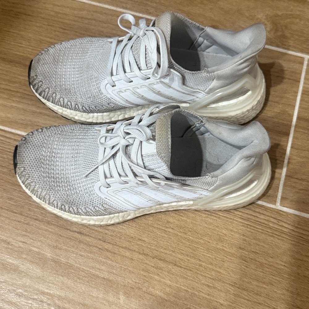 ADIDAS Ultraboost- Triple White